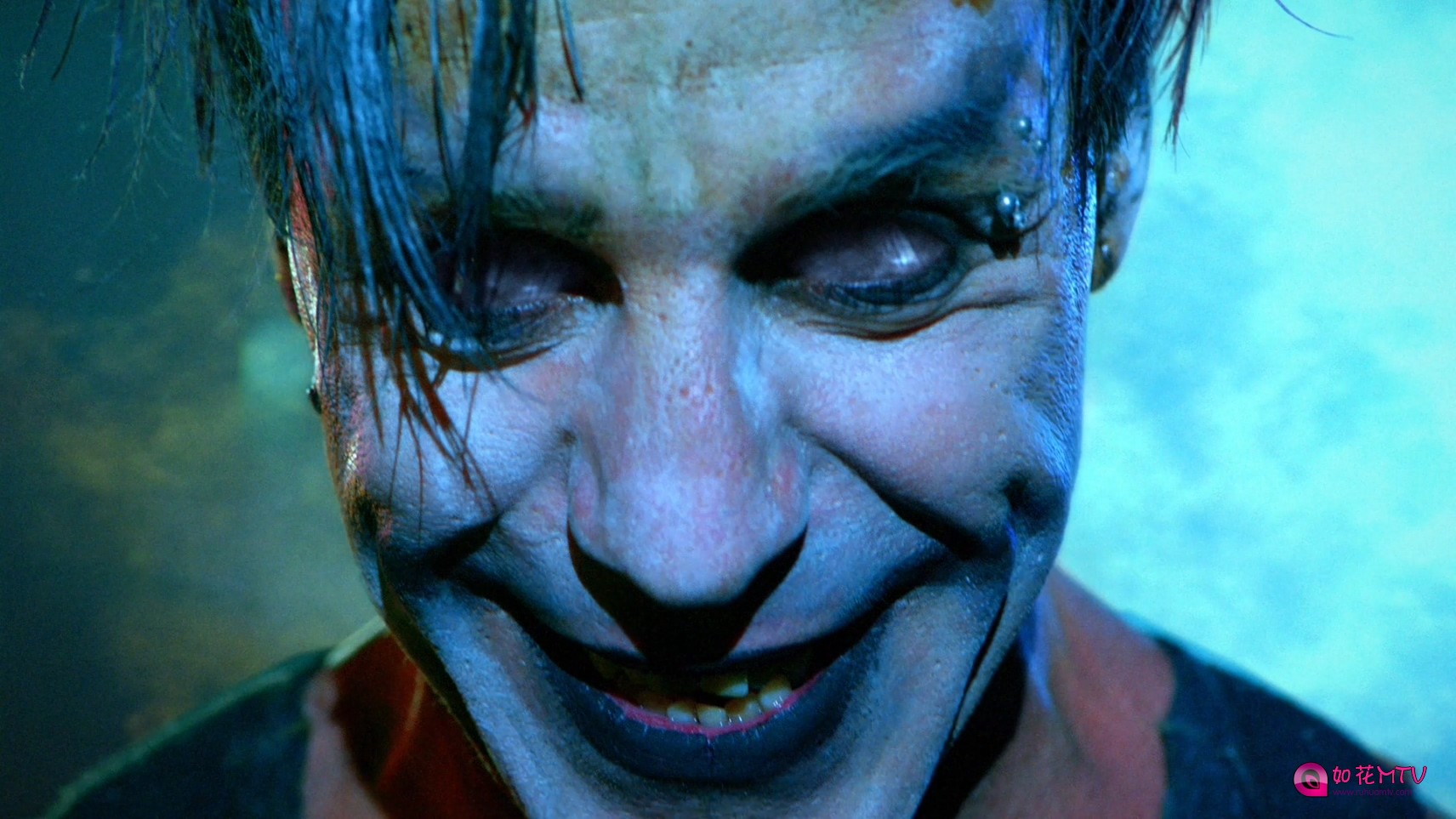 [www.ruhuamtv.com]德国战车(Rammstein) - Mein Land.mkv_20161008_181525.793.jpg